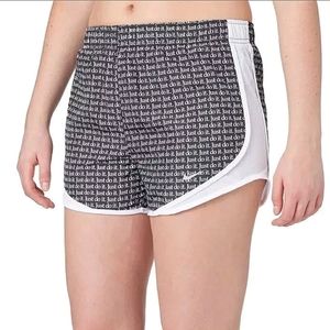 Nike Women's JDI Printed Tempo Shorts